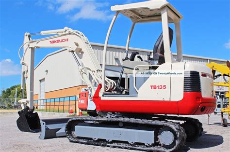 takeuchi tb135 specs